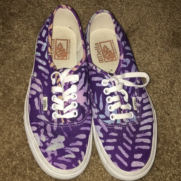 vans della